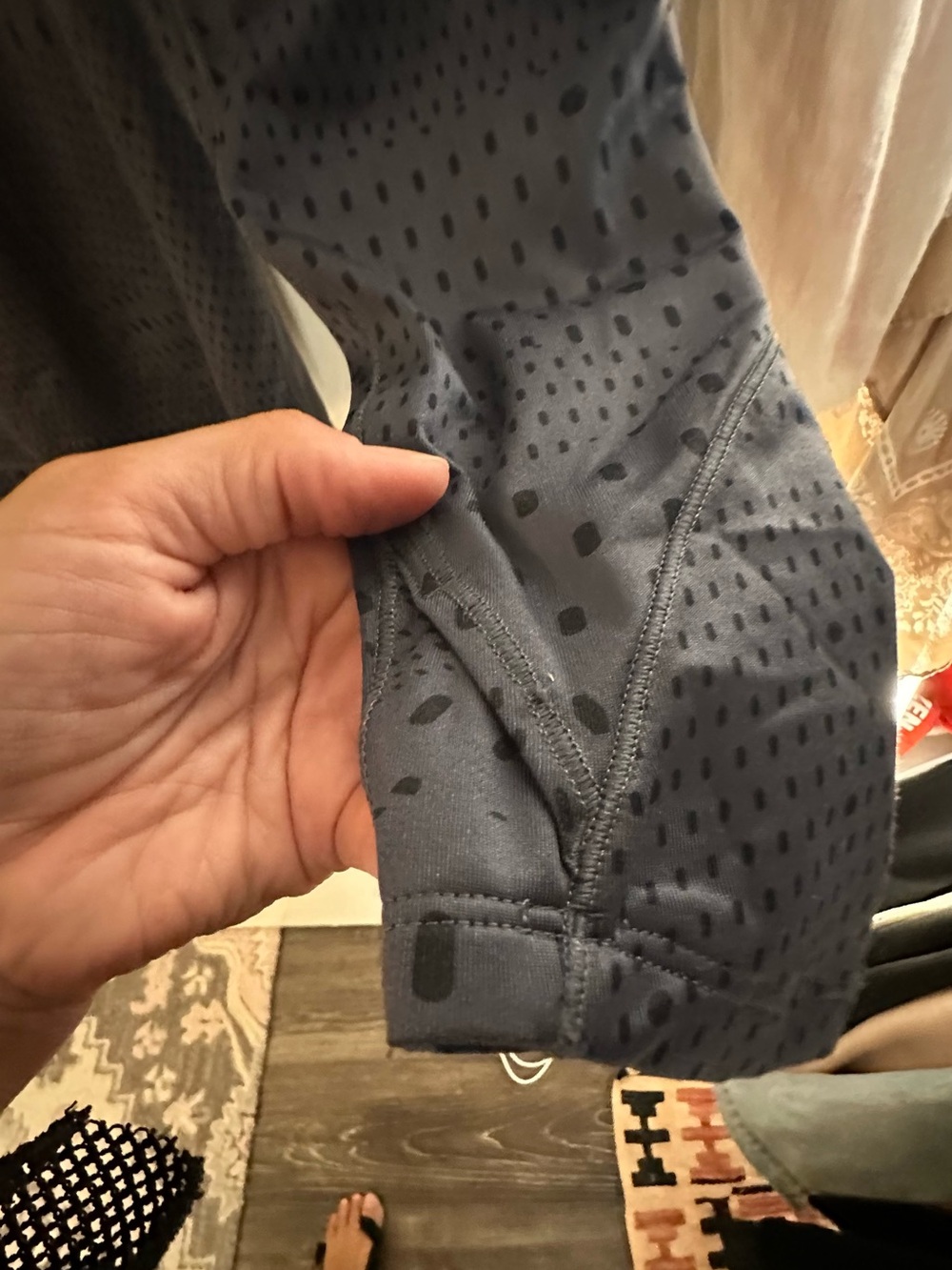 Under Armor base layer with - Picture 4 of 8